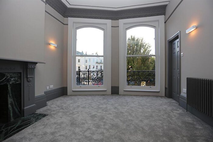 1 Bedroom Flat To Rent In Vernon Terrace, Brighton, BN1