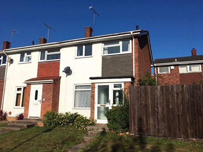 2 Bedroom End Of Terrace House To Rent In Hamelyn Road, Basingstoke, Hampshire, RG21