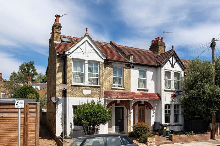 2 Bedroom Maisonette For Sale In Kenley Road, St Margarets, TW1