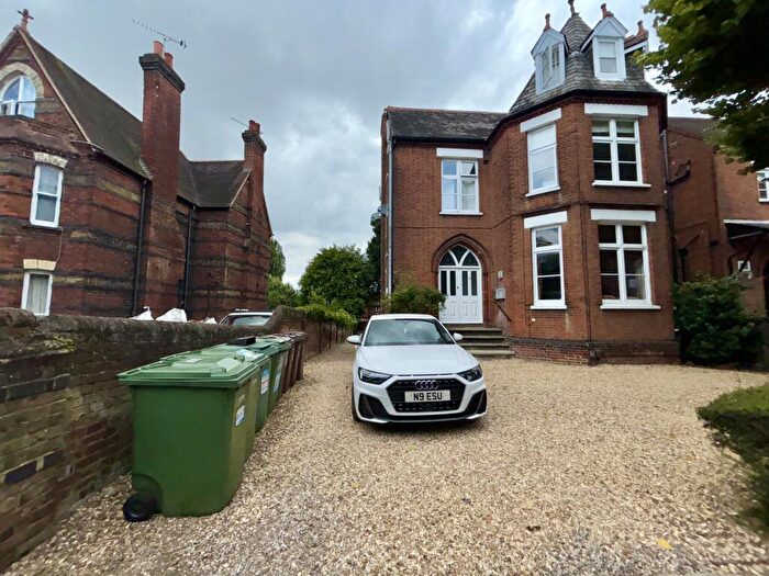 1 Bedroom Apartment To Rent In Beaconsfield Road, St. Albans, AL1