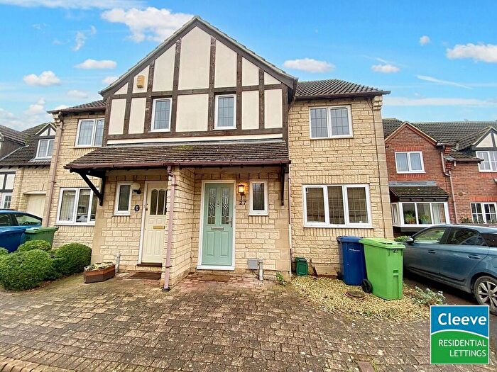 3 Bedroom Semi-Detached House To Rent In Harvesters View, Bishops Cleeve, GL52