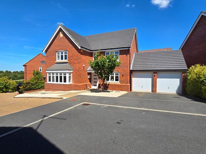5 Bedroom Detached House For Sale In Bounds Close, Long Buckby, NN6