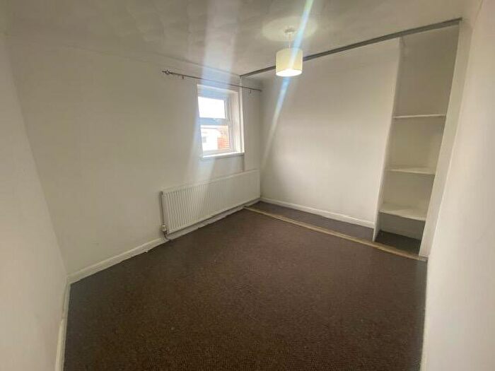 2 Bedroom Flat To Rent In Railway Street, Cardiff, CF24