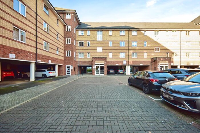 2 Bedroom Flat For Sale In St. Peters Street, Maidstone, Kent, ME16