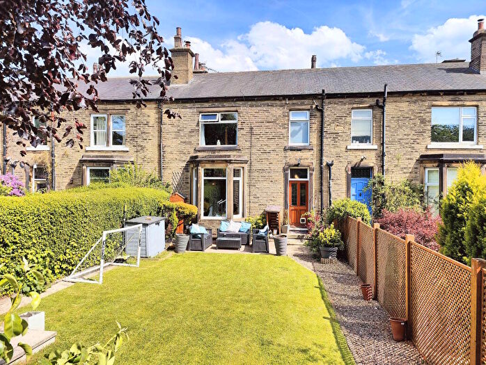 4 Bedroom Terraced House For Sale In Westfield, Wakefield Road, Lightcliffe, HX3