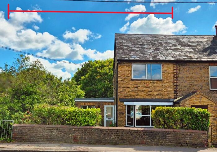 3 Bedroom End Of Terrace House For Sale In A Main Road, Broomfield, Chelmsford, Essex, CM1