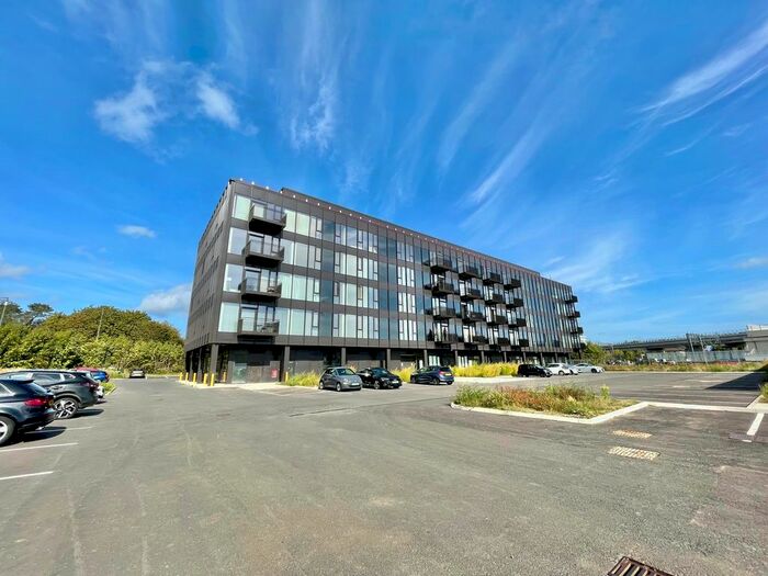 1 Bedroom Flat To Rent In Caspian View, Buckingham Road, Bletchley, MK3