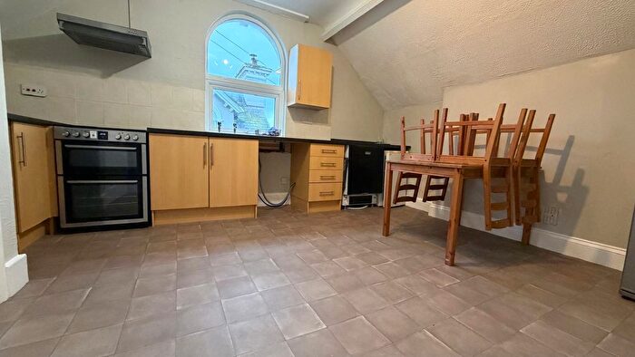 1 Bedroom Flat To Rent In Esplanade Road, Paignton, TQ4