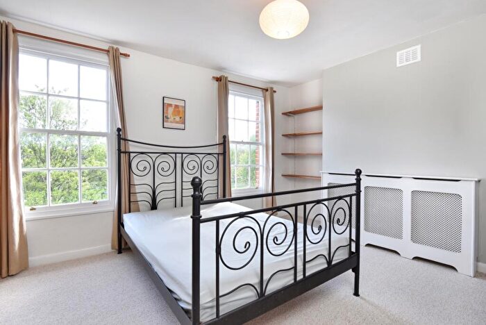 2 Bedroom Apartment To Rent In Clifton Crescent London, SE15