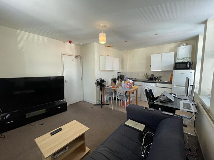 1 Bedroom Terraced House To Rent In Woodville Road, Cathays, CF24