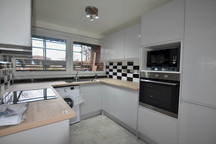 5 Bedroom Maisonette To Rent In Evenwood Close, Putney, SW15