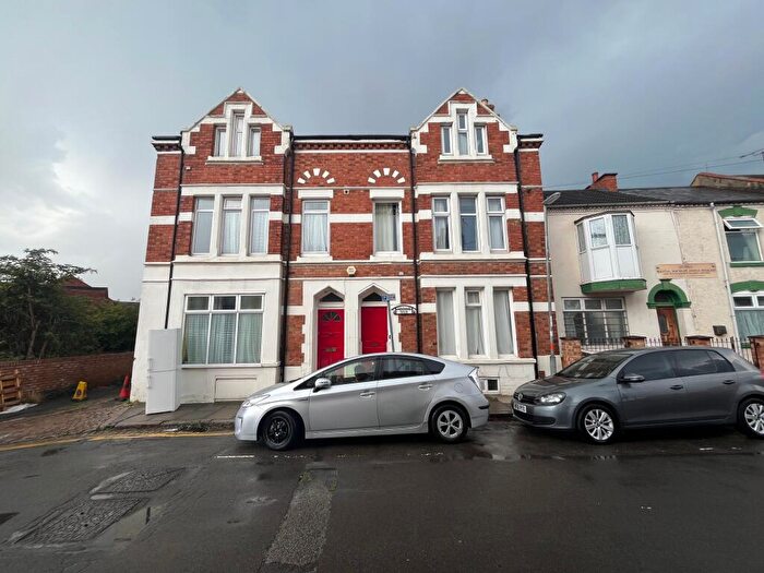 6 Bedroom House To Rent In Argyle Street, Northampton, NN5
