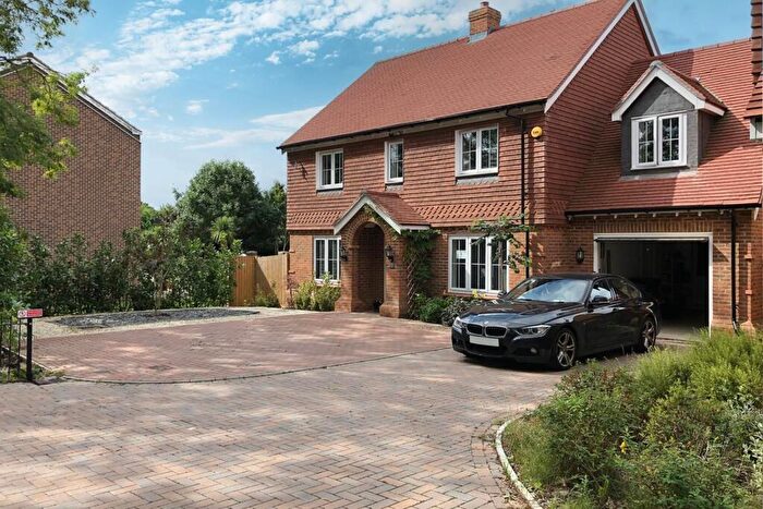 4 Bedroom Detached House For Sale In Preston Manor Road, Tadworth, KT20