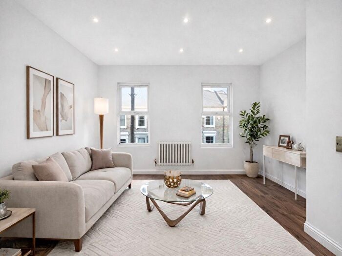 2 Bedroom Flat For Sale In Sulina Road, London, SW2