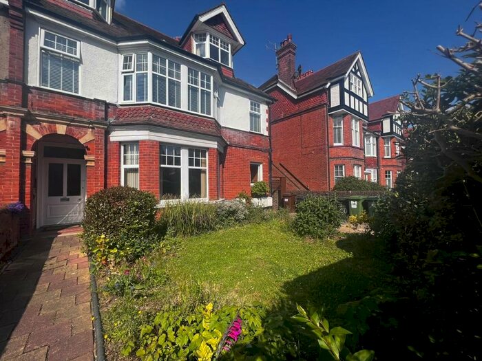 1 Bedroom Apartment To Rent In Arlington Road, Eastbourne, BN21