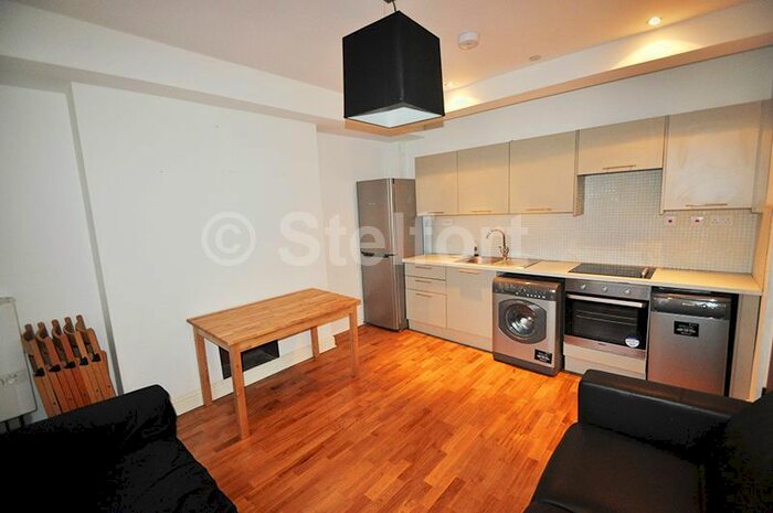 2 Bedroom Flat To Rent In St. John's Grove, London, N19