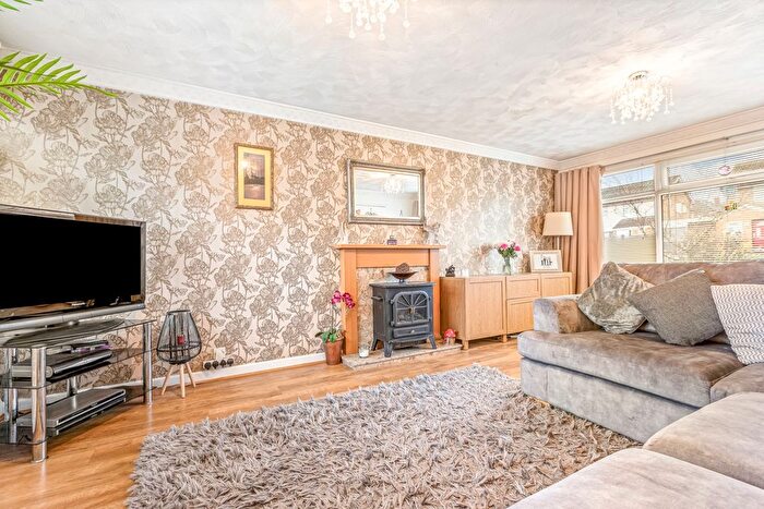 3 Bedroom End Terrace House For Sale In Gloucester Crescent, Wigston, Leicestershire, LE18