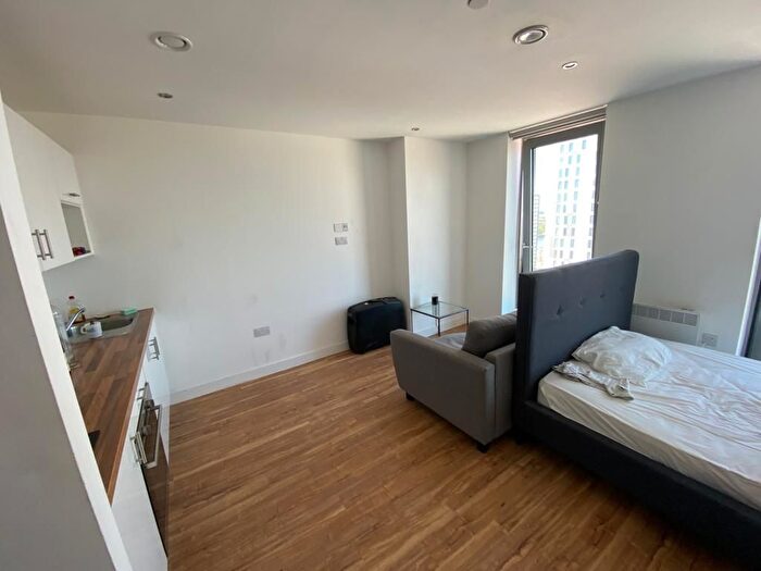 Studio To Rent In Michigan Ave Salford, Manchester, M50