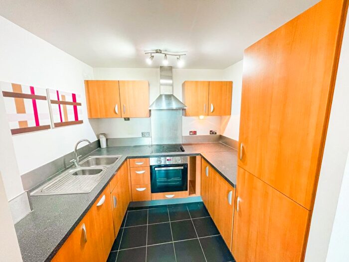 1 Bedroom Flat To Rent In Lexicon Apartments, Mercury Gardens, Essex, RM1
