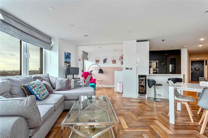 2 Bedroom Flat To Rent In Eagle Point, City Road, London, EC1V