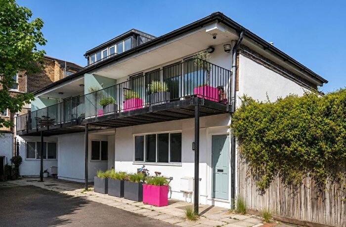4 Bedroom Mews For Sale In Hodes Row, London, NW3