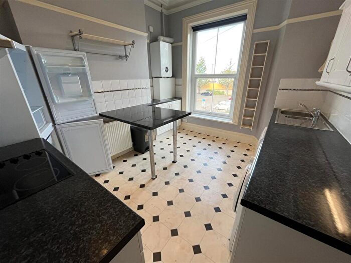 Flat For Sale In Princes Drive, Colwyn Bay, LL29