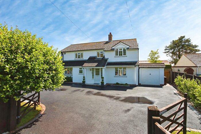 4 Bedroom Detached House For Sale In Rye Road, Sandhurst, Cranbrook, Kent, TN18