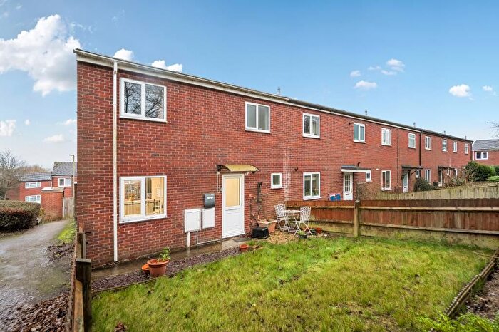 3 Bedroom End Terrace House For Sale In Banbury, Oxfordshire, OX16