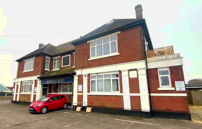 2 Bedroom Apartment To Rent In Middlecroft Lane, Gosport, Hampshire, PO12