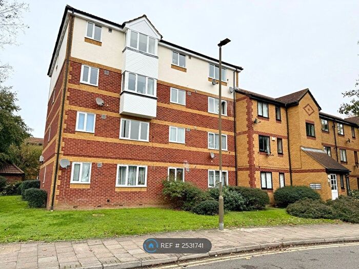 1 Bedroom Flat To Rent In Ruston Road, London, SE18