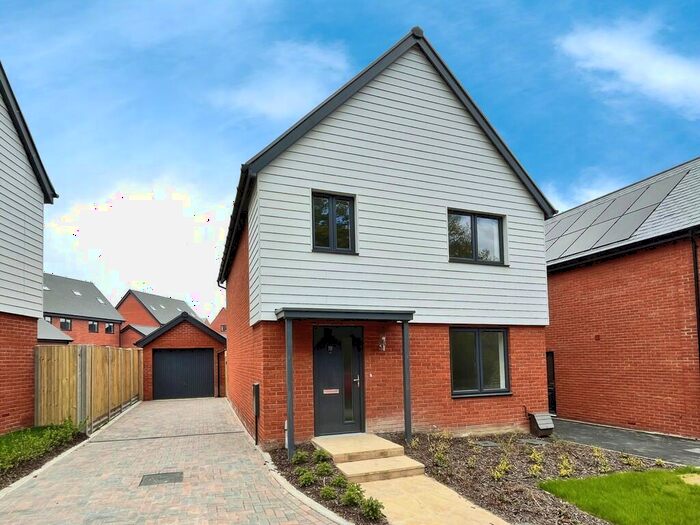 4 Bedroom Detached House To Rent In Bedlams Close, Whiteley, PO15