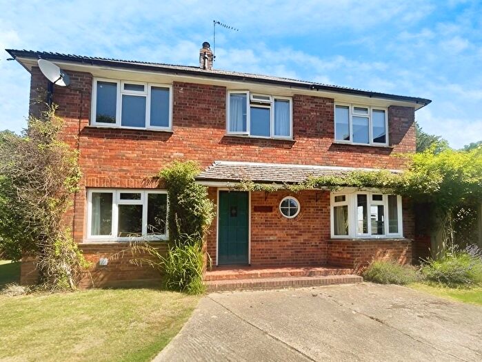 3 Bedroom Detached House For Sale In The Street, Little Chart, TN27