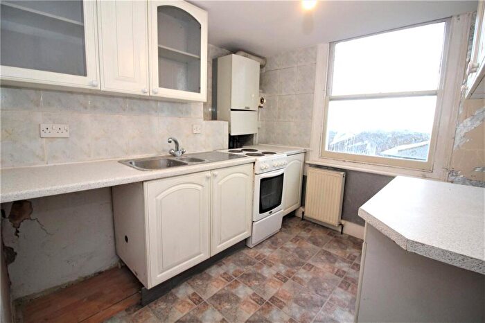 1 Bedroom Flat To Rent In Milton Road, Gravesend, Kent, DA12