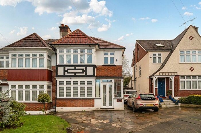 3 Bedroom Semi Detached House For Sale In Vista Way, Kenton, HA3