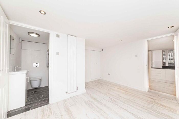 2 Bedroom Flat To Rent In Broadway Market, Broadway Market, E8