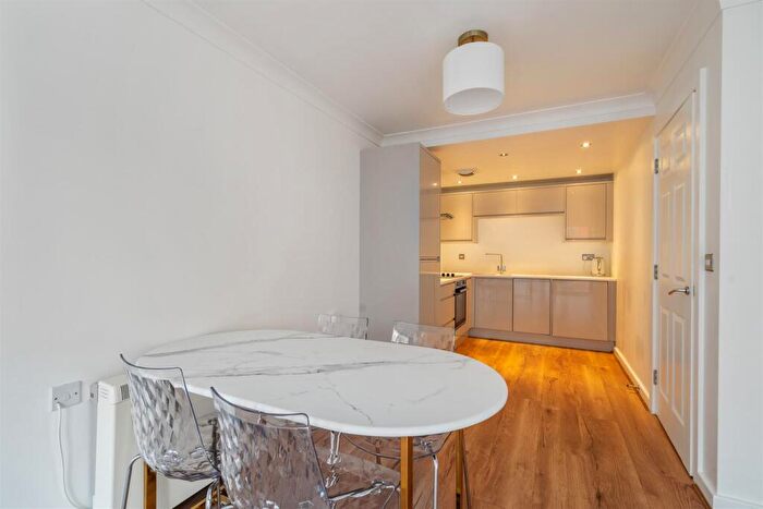 2 Bedroom Apartment To Rent In Rea Place, Birmingham, B12