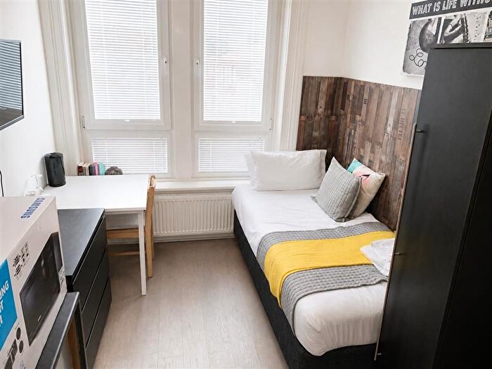 Studio To Rent In Woolwich Road, London, SE7