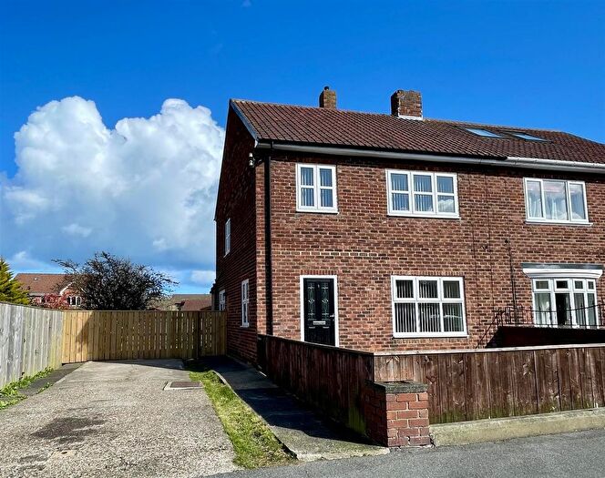 3 Bedroom Semi Detached House For Sale In Summerhill Road, South Shields, NE34