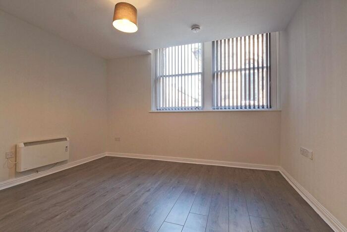1 Bedroom Apartment To Rent In Nicholas Street, Burnley, Lancashire, BB11