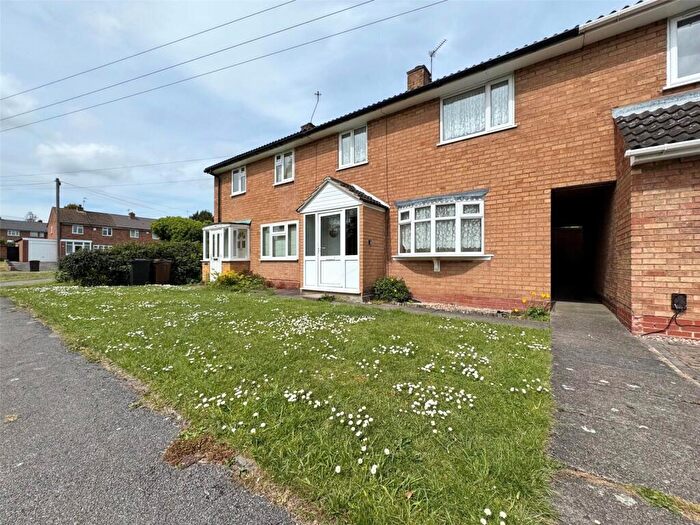 3 Bedroom Terraced House For Sale In Arlescote Road, Solihull, West Midlands, B92