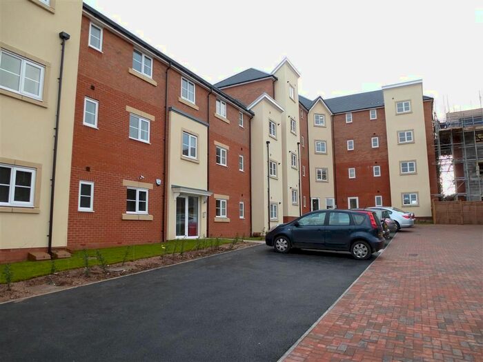2 Bedroom Flat To Rent In Herbert James Close, Smethwick B66