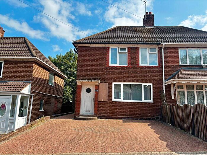 3 Bedroom Semi-Detached House For Sale In Lambeth Road, Great Barr, Birmingham, B44