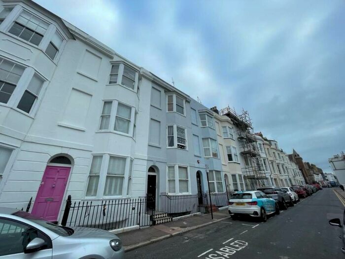 2 Bedroom Flat To Rent In St Georges Terrace, Brighton, East Sussex, BN2