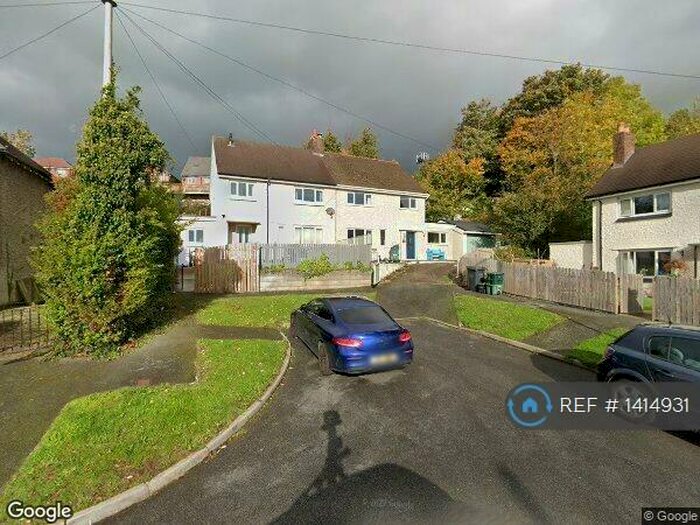 3 Bedroom Semi-Detached House To Rent In Pengarth, Conwy, LL32