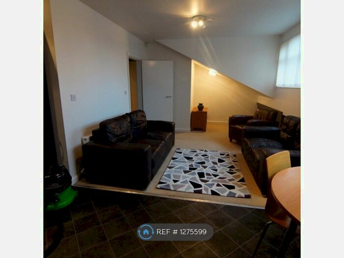 3 Bedroom Flat To Rent In Goshen Street, Old Swan, Liverpool L13