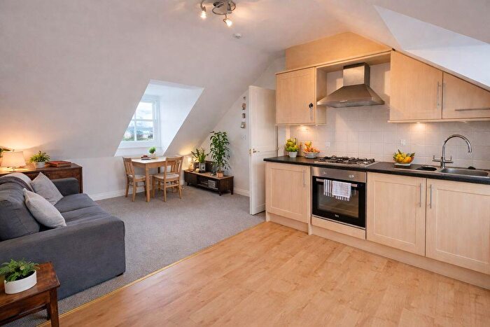1 Bedroom Apartment For Sale In Sussex House, Lyndhurst Road, Worthing, West Sussex, BN11