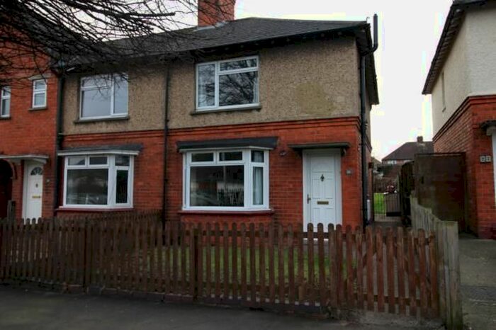 3 Bedroom Terraced House To Rent In Highfield Rd, Rushden NN10