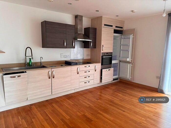 3 Bedroom Flat To Rent In William Mundy Way, Dartford, DA1