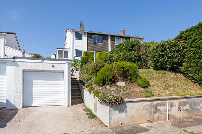 3 Bedroom Semi-Detached House For Sale In Bearsdown Road, Eggbuckland, PL6