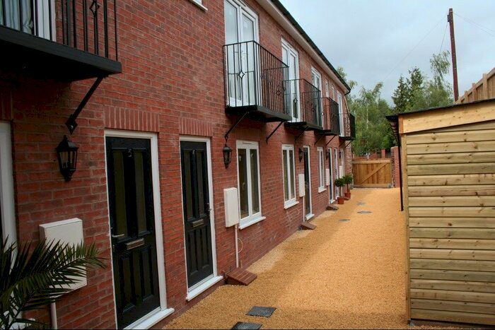 1 Bedroom Terraced House To Rent In Kingsacre Mews, Overross Street, Ross-On-Wye, HR9